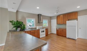 53 Burton St 2, Bristol, RI 02809