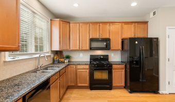 20911 HOUSEMAN Ter, Ashburn, VA 20148