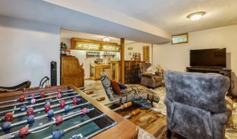 609 4th Ave NW, Altoona, IA 50009