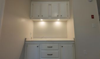 6 Sherwood Ln, Merrimack, NH 03054