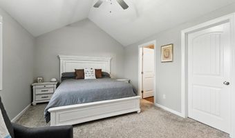 1308 Hideaway Dr, Auburn, IN 46706