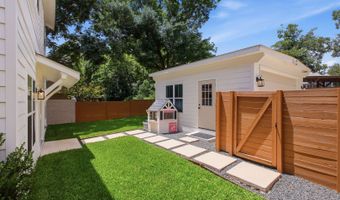 301 OGDEN Ln, Alamo Heights, TX 78209