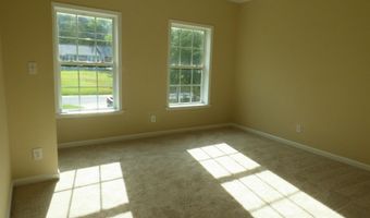 518 Saddle Dr, Camden, SC 29020