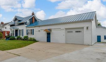 1748 Saint Clair River Dr, Algonac, MI 48001