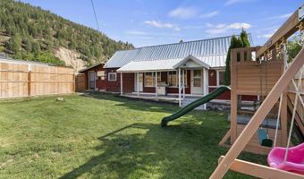 1395 East St, Addy, WA 99101