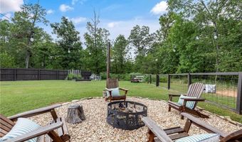16 Kinloch Dr, Bella Vista, AR 72715