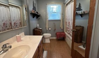 122 Riverview Dr, Anderson, MO 64831
