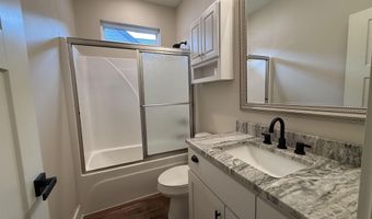632 Hiram Dr, Bauxite, AR 72011