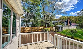 18 Chantilly Dr, Barrington, RI 02806