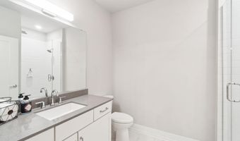 1800 MOUNT VERNON Ave 105, Alexandria, VA 22301