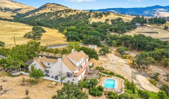500 Pompadour Dr, Ashland, OR 97520