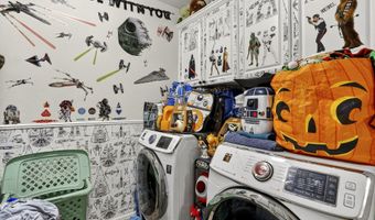 10535 SW CRESTWOOD Dr, Beaverton, OR 97008