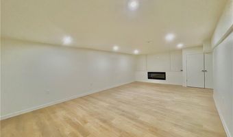 31 Carleton St, Attleboro, MA 02703