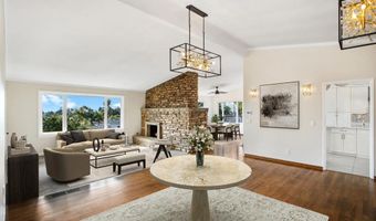 4143 Sunnyhill Dr, Carlsbad, CA 92008