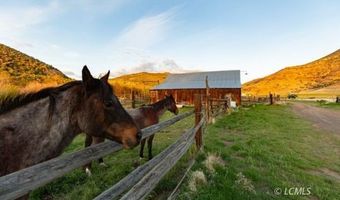 18552 Twenty Mile Rd, Adel, OR 97620