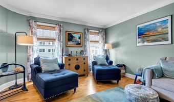 21 W Magnolia Ave, Beach Haven, NJ 08008
