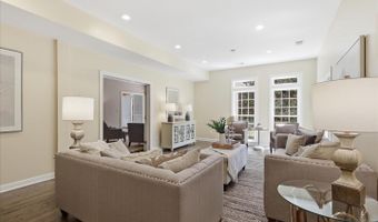 5014 GLEN PARK Rd, Annandale, VA 22003