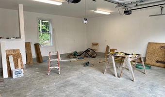 49 Woodbrey Ln, Standish, ME 04084