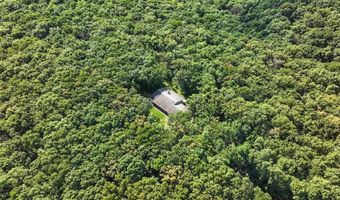 1074 Boone Woods Trl, Augusta, MO 63332
