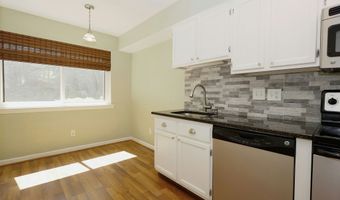 54 Idlewood 54, Bethel, CT 06801