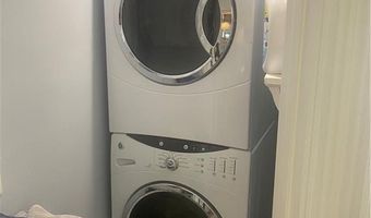 27 Mann Ave, Newport, RI 02840