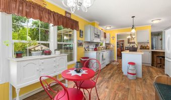 14231 Dykeland Rd, Amelia Court House, VA 23002