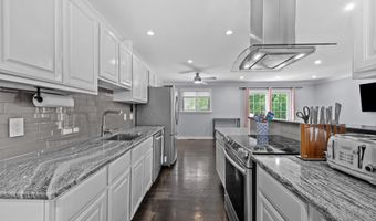 622 WAYWARD Dr, Annapolis, MD 21401