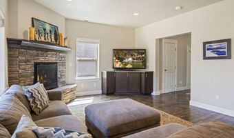 3523 NE Crystal Springs Dr, Bend, OR 97701