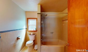 137 Brook St, Bristol, CT 06010