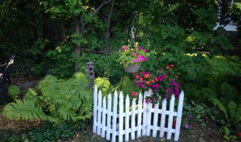 58 CRESTVIEW Dr, Appleton, WI 54915