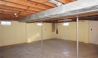 1037 Elk Dr, Ashtabula, OH 44004