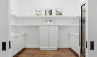 698 BEACH Ave, Atlantic Beach, FL 32233