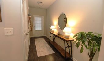 96 Auburn Crossing Dr, Auburn, GA 30011