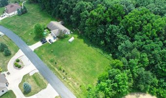 3079 Hillview Dr, Adrian, MI 49221