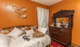206 Fairview Ave, Auburn, ME 04210