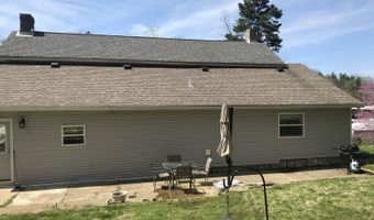 20 Hickory St, Athens, OH 45701