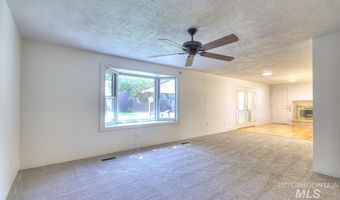 2916 Iowa Ave, Caldwell, ID 83605