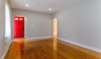 429 Forest Ave, Middletown, RI 02842