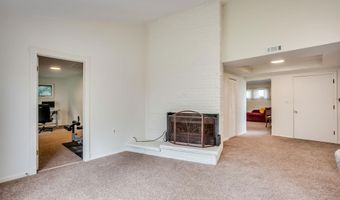 5401 E 40th St N, Bel Aire, KS 67220