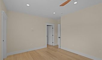 50 Prospect Ave, Jamestown, RI 02835