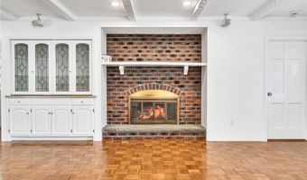14 Reservoir Ave, Johnston, RI 02919
