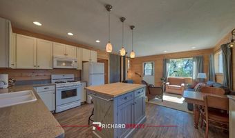 52 Road 8UC, Clark, WY 82435