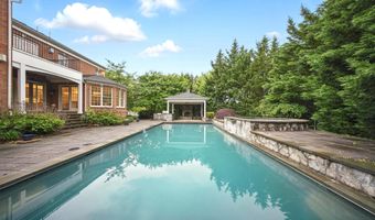 43582 OLD KINDERHOOK Dr, Ashburn, VA 20147