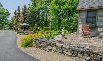 48 Old Searsport Ave, Belfast, ME 04915