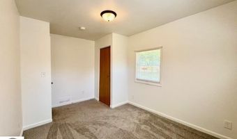 219 Grafton Ave, Alma, MI 48801