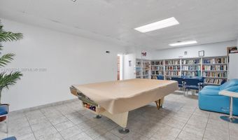20400 W Country Club Dr 214, Aventura, FL 33180