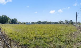 1402 E Church St, Aurora, MO 65605