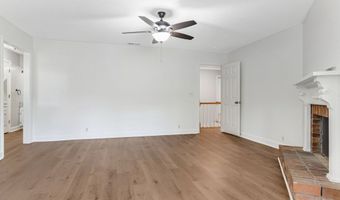 2420 E Alberson Dr, Albany, GA 31721