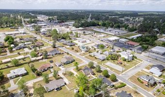 316 Fair St, Baxley, GA 31513