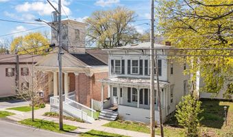 20 N Franklin St, Athens, NY 12015